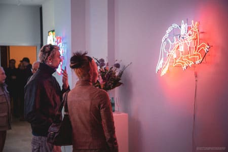 NEON-Opening-09_450px