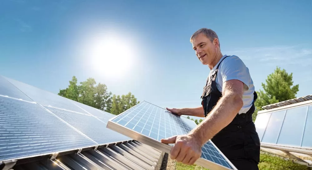 GRUENE_Solar_V04_eRGB